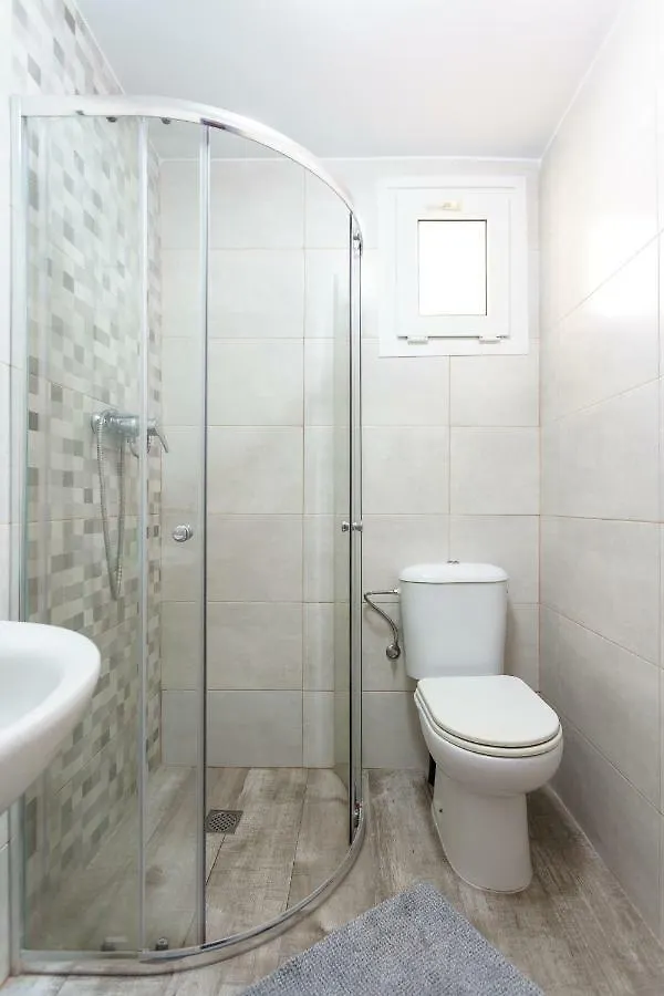 Spacious Beachfront Flat With Sea Views And Private Indoor Parking Benalmadena 0*,  Spain